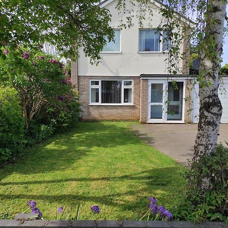 Bury St. Edmunds Number 8 With Free Parking 빌라 외부 사진
